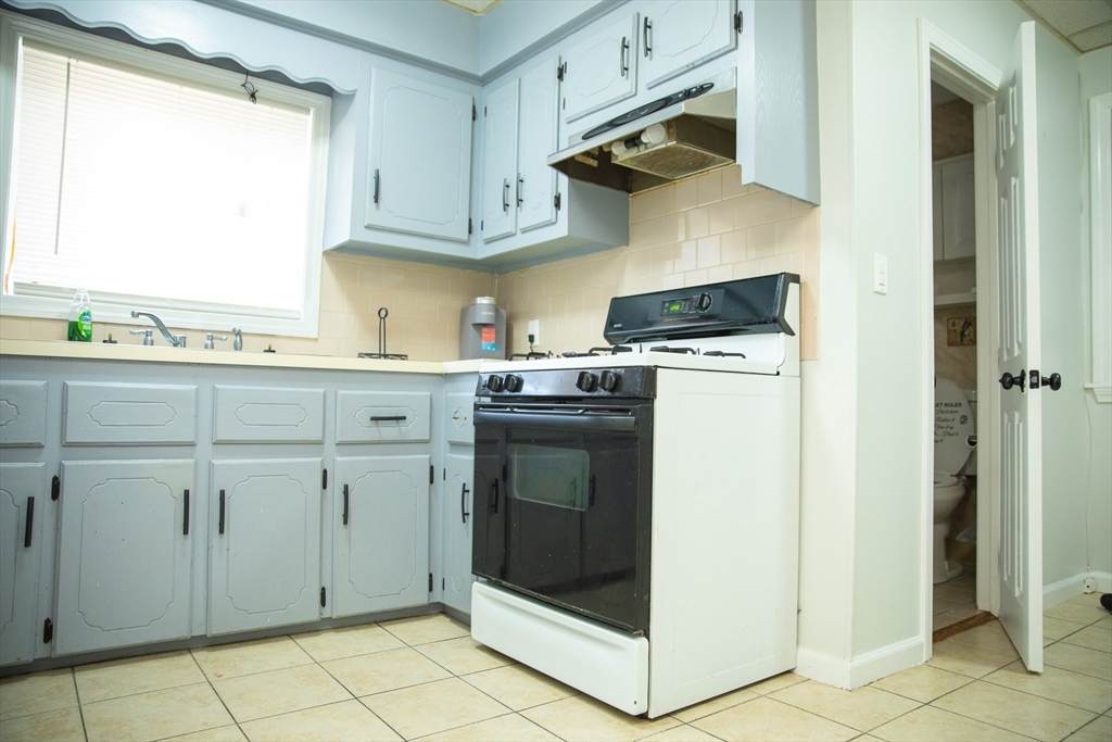 255 Columbia Street - Photo 1