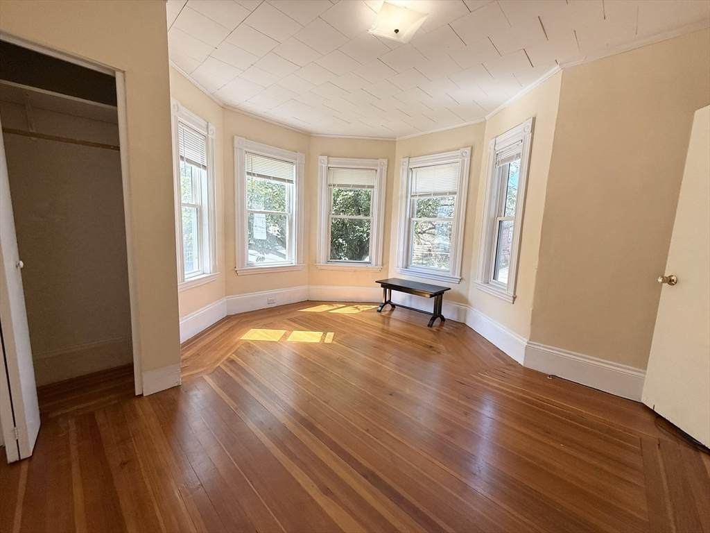 53 Litchfield Street - Photo 1