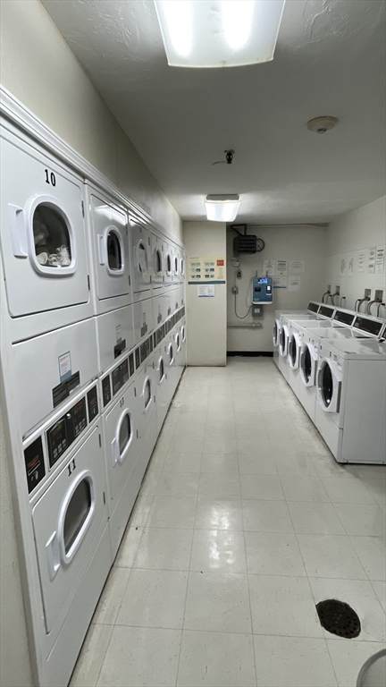 https://bt-photos.global.ssl.fastly.net/mlspin/orig_boomver_1_73465128_2.jpg