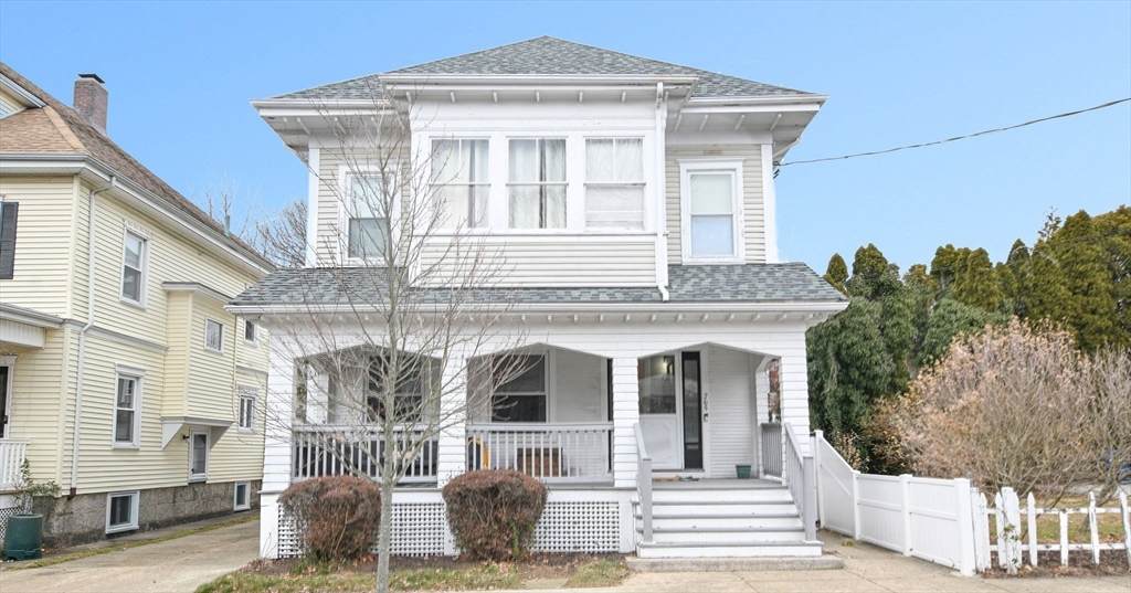 265 Maple St - Photo 1