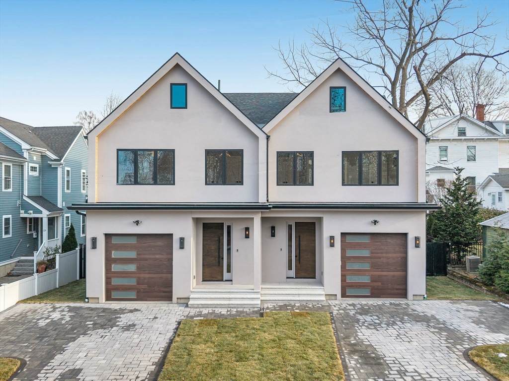 123-125 Waban St - Photo 1