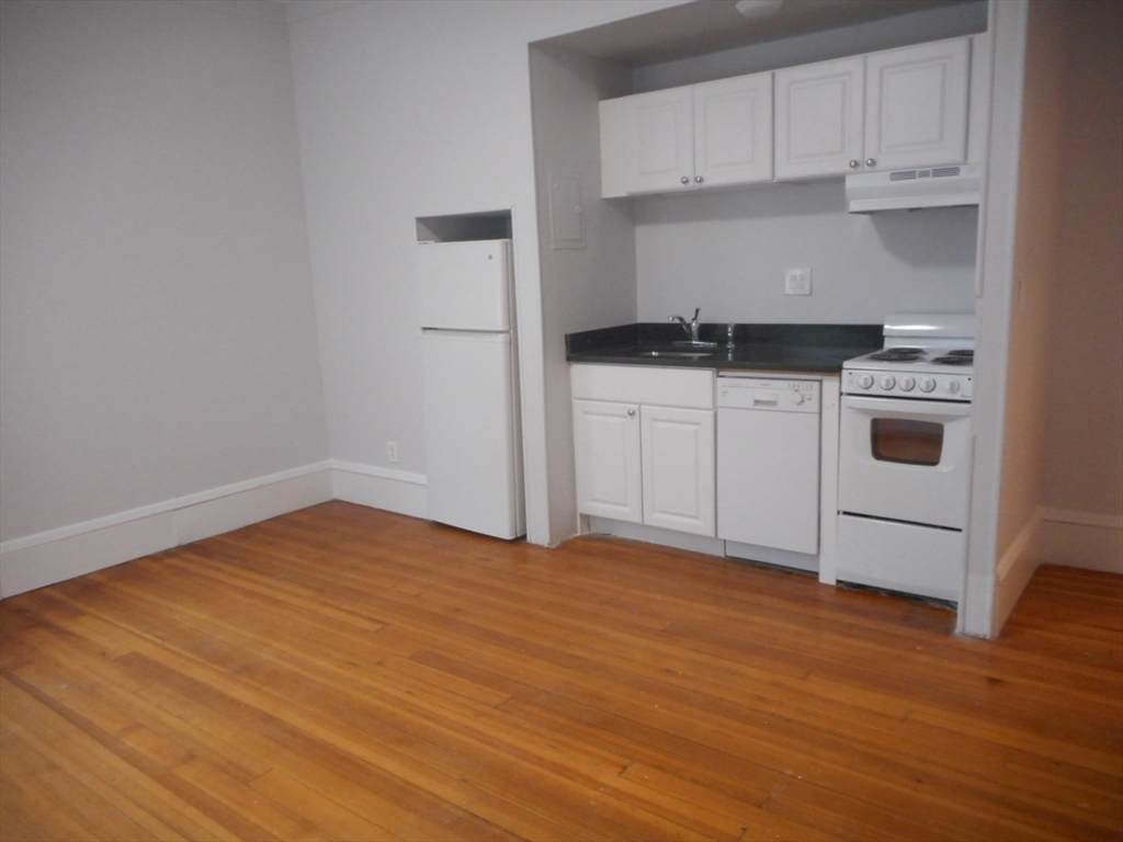 553 Brookline Avenue - Photo 1