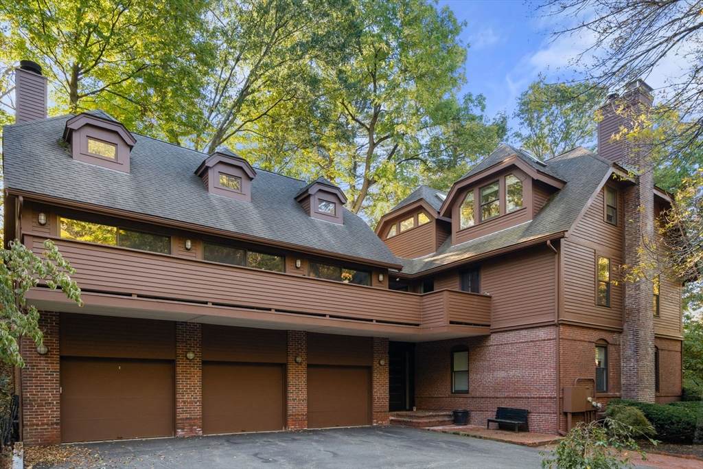 241 Perkins Street - Photo 1