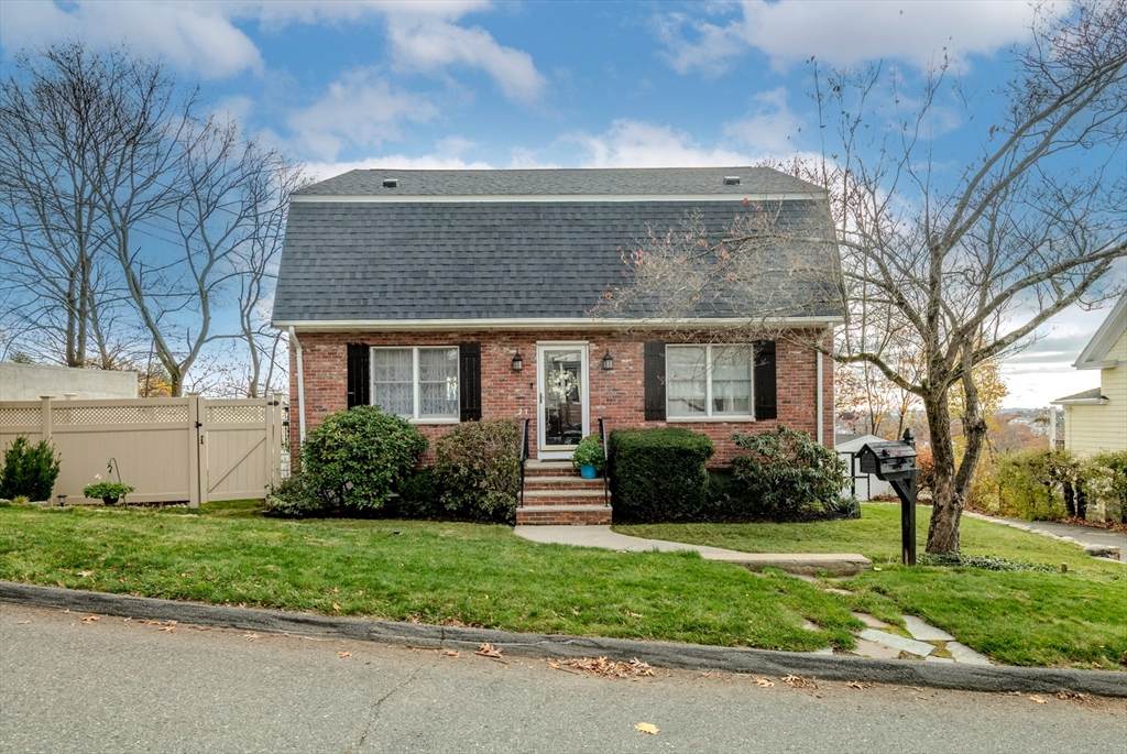 27 Temple St - Photo 1