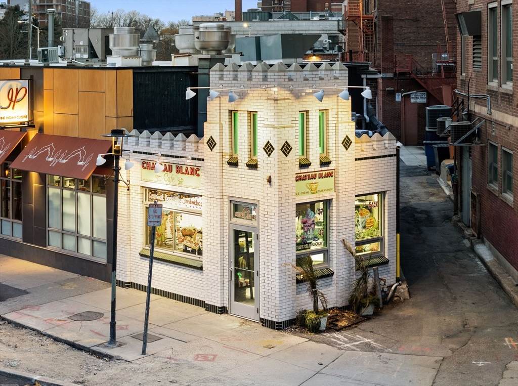 25 Central Square - Photo 1