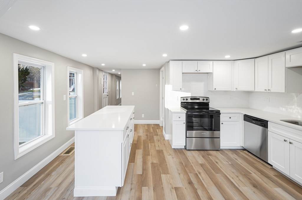 98 Southville Rd - Photo 1