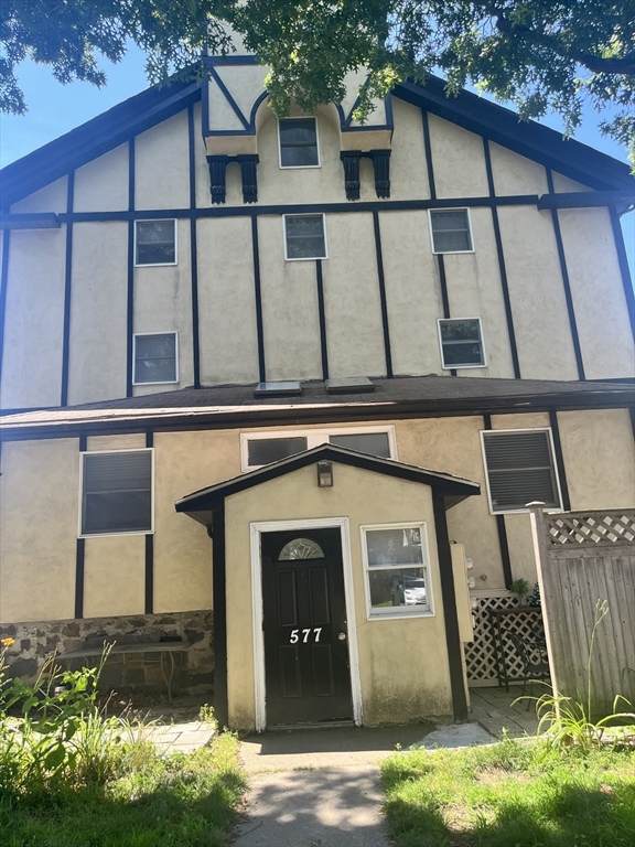 577 Adams St - Photo 1