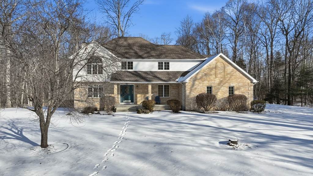 37 Wyndermere Pl - Photo 1