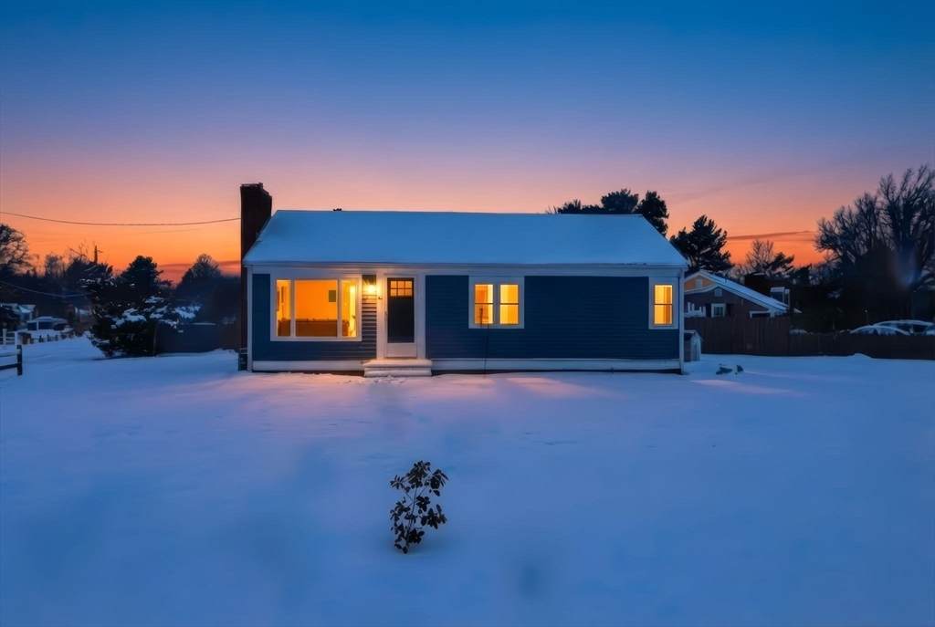 24 Hazelmoor Rd - Photo 1