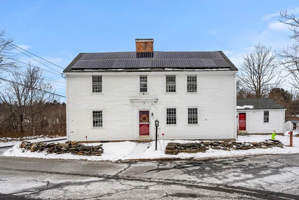 4 Thorndike St - Photo 1