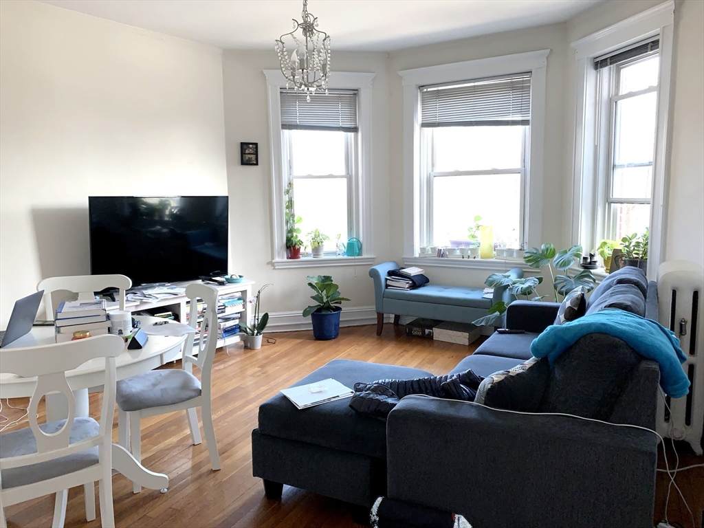 131 Park Dr - Photo 1