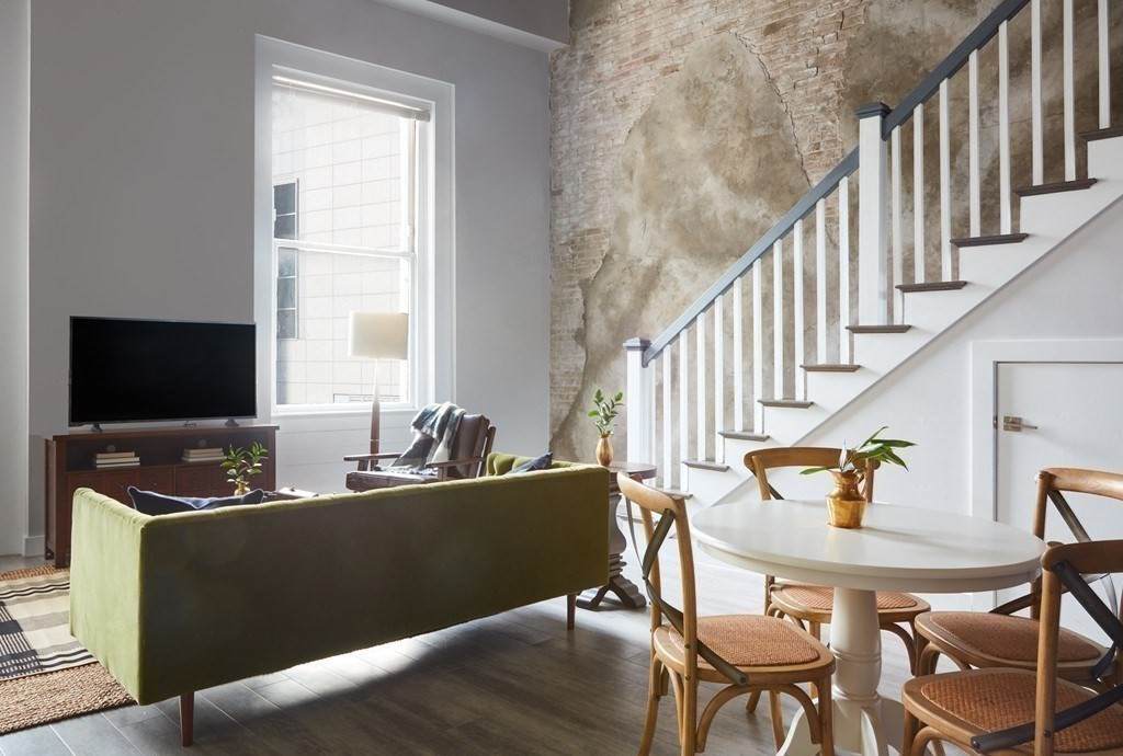 630 Washington - Photo 1