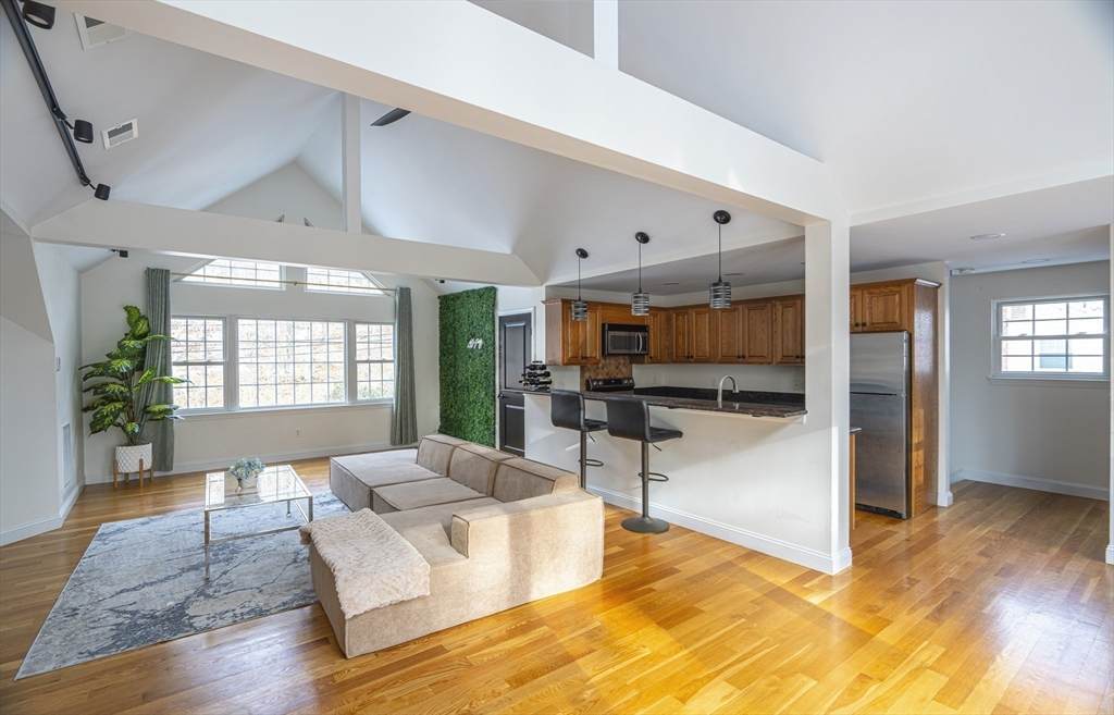 1364 High St - Photo 1