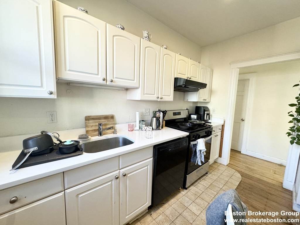 37 Hillside Street - Photo 1