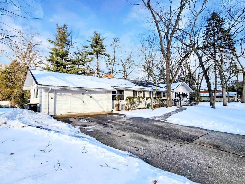 556 Converse St - Photo 1