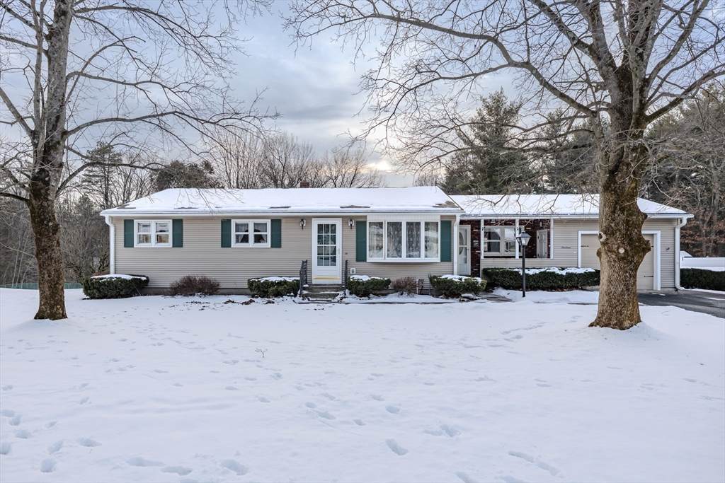 19 Sherwood Ave - Photo 1