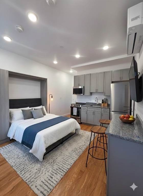 165 Hawthorne - Photo 1