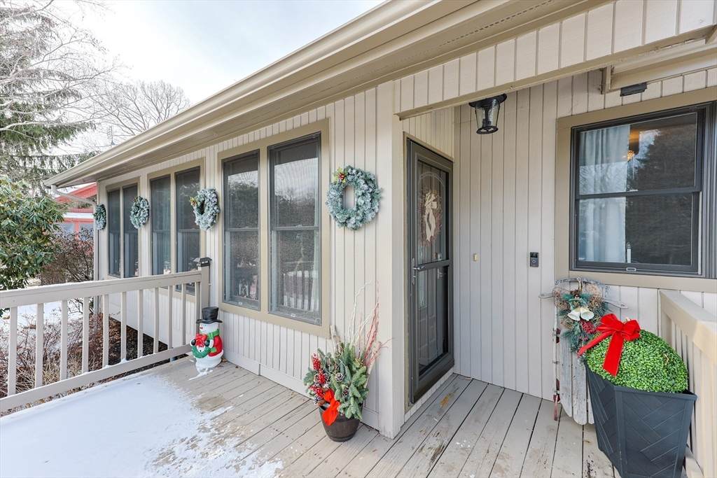 36 Bruce Avenue - Photo 1