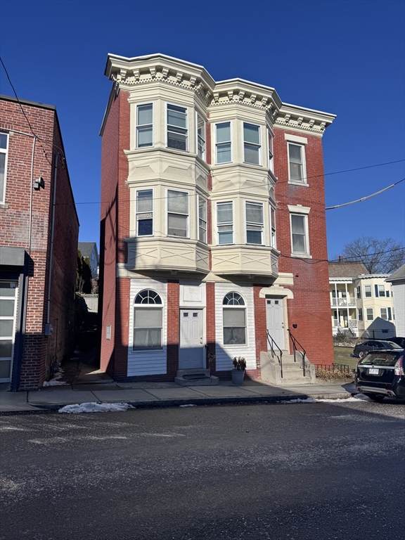 36 Endicott St - Photo 1