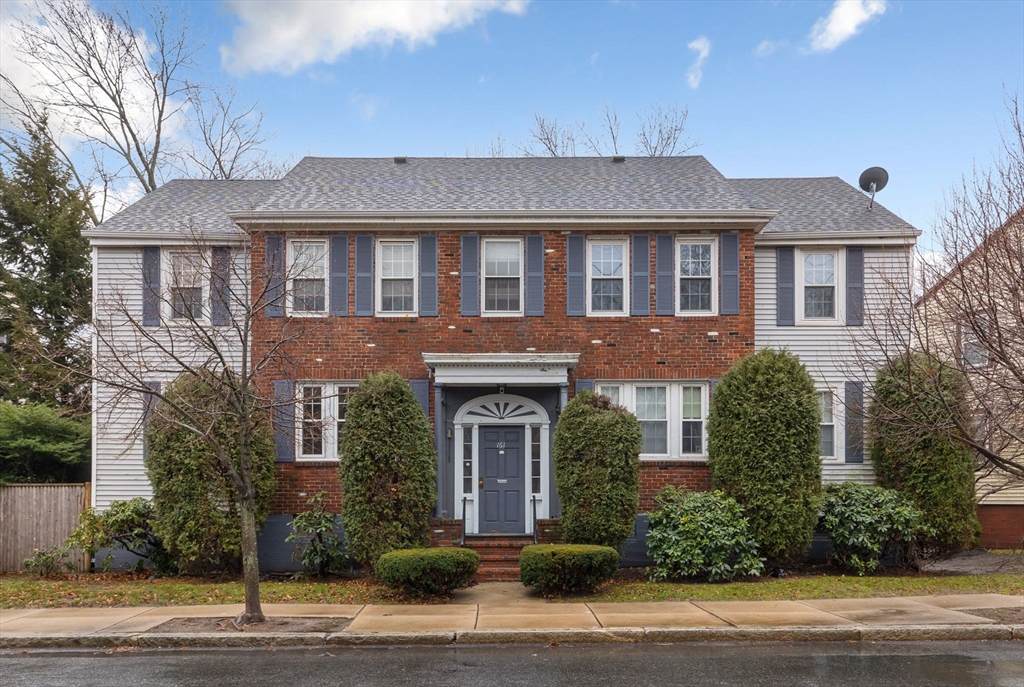 161 Florence St - Photo 1