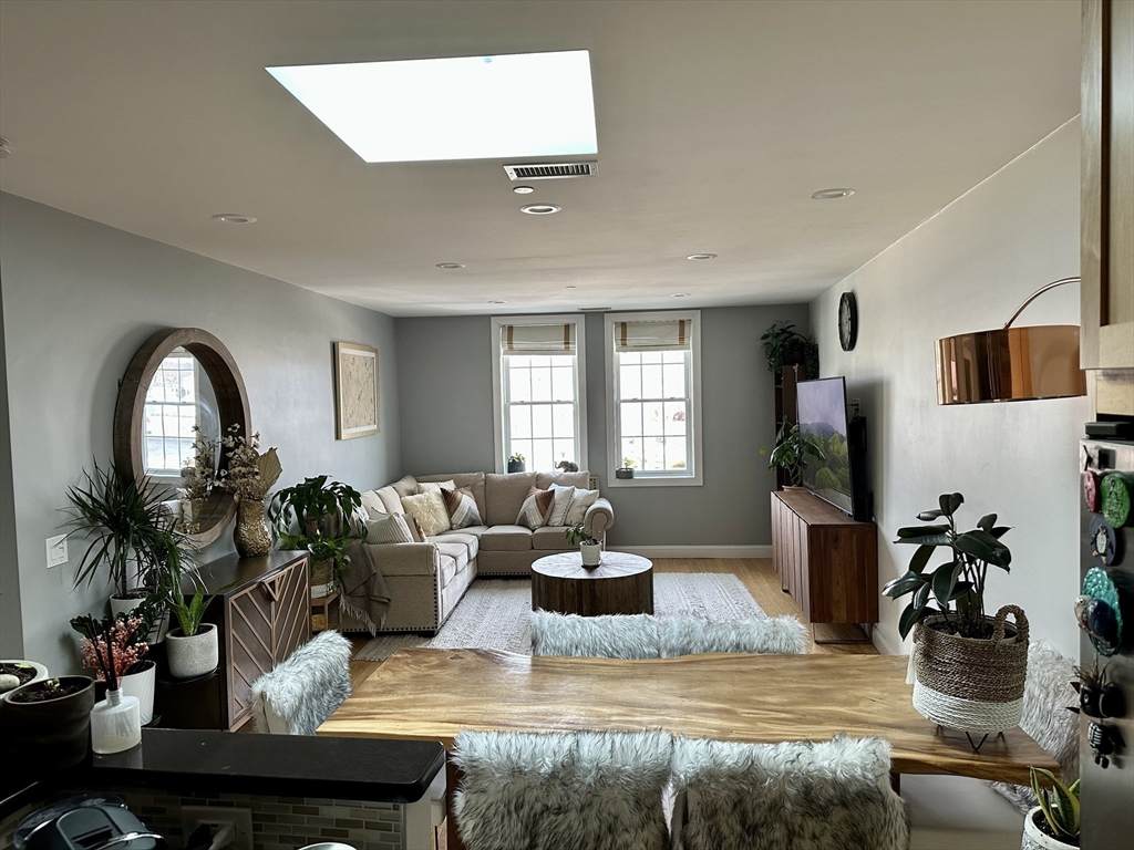 30 High Street - Photo 1