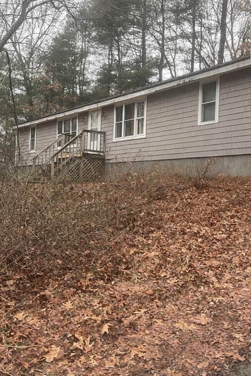 10 Old Thompson St - Photo 1