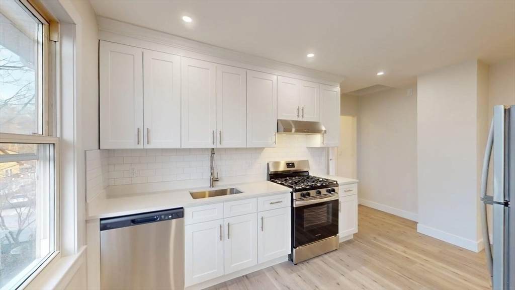 391 Linwood Ave - Photo 1