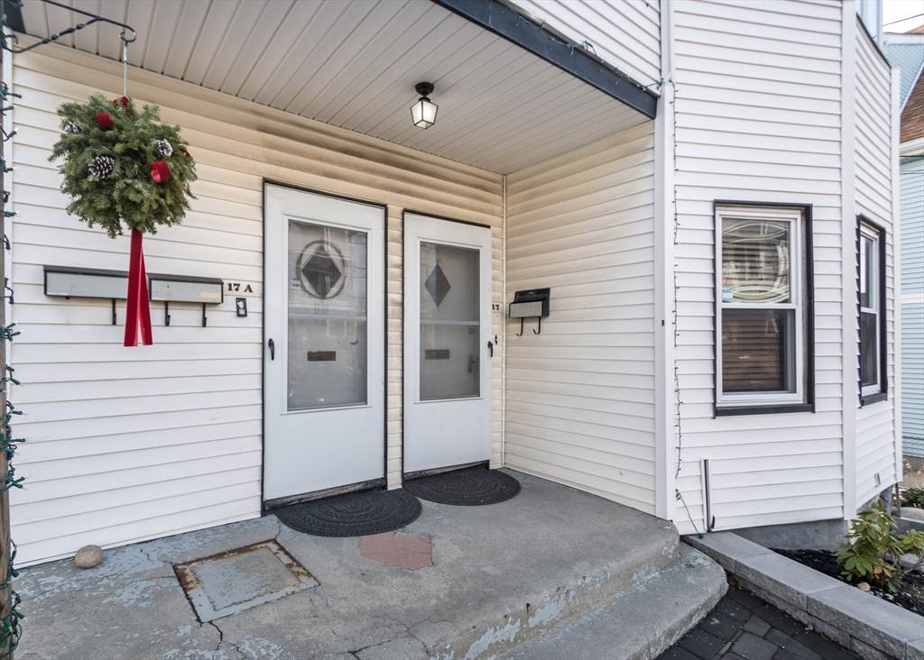 17 Cleveland Ave - Photo 1