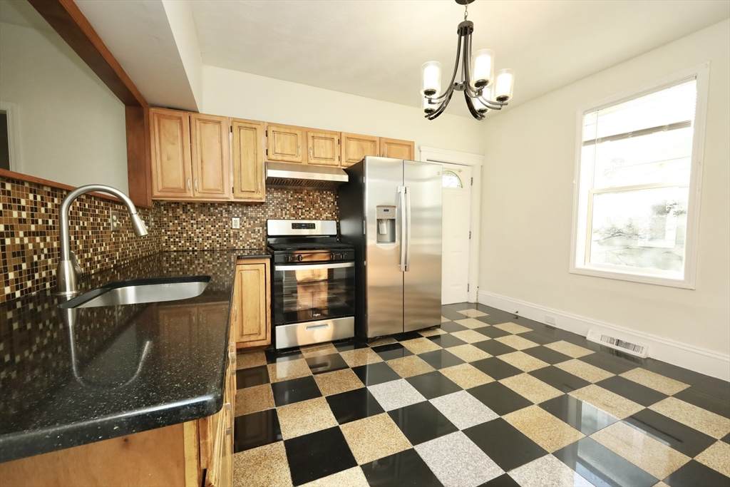 488 Pleasant - Photo 1