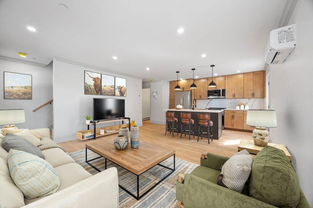 9 Swan Street - Photo 1