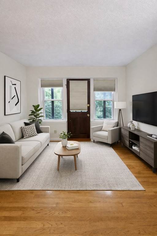 84 Gordon St - Photo 1