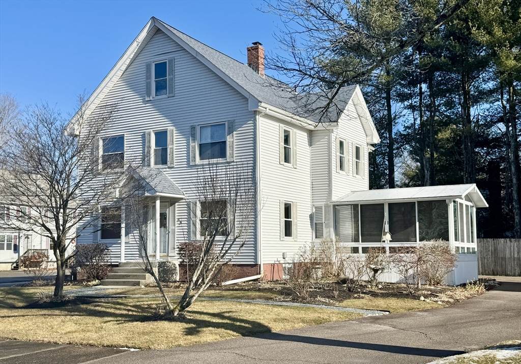 68 Hebron Ave - Photo 1