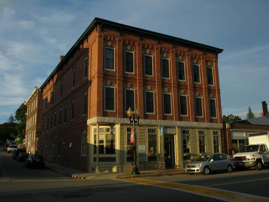 25 Main St - Photo 1