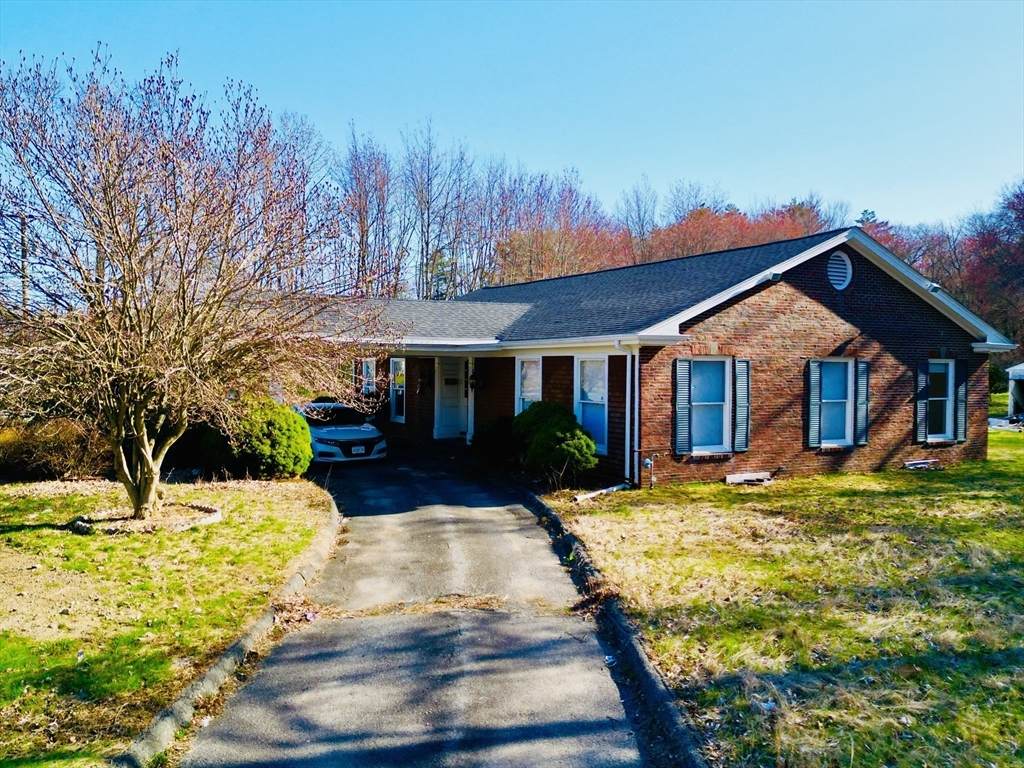 55 Lafayette Rd - Photo 1