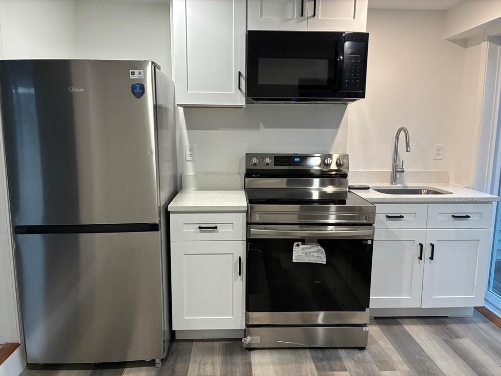 57 Bloomingdale Street - Photo 1