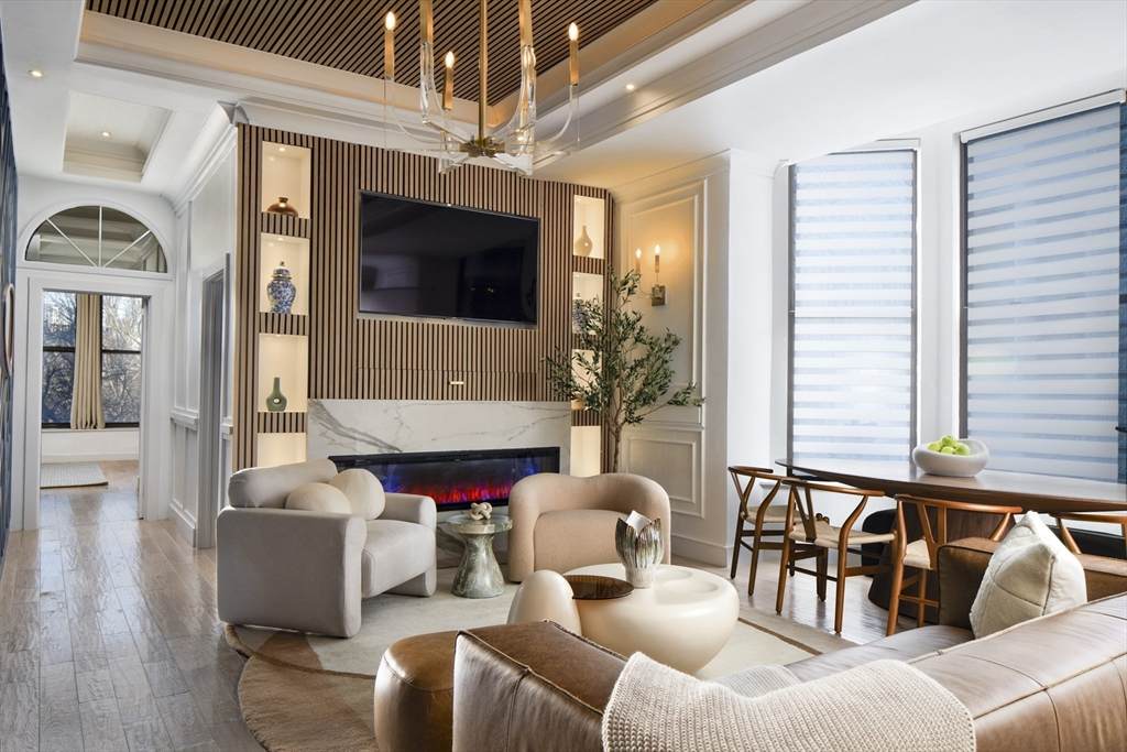 132 Boylston St. - Photo 1