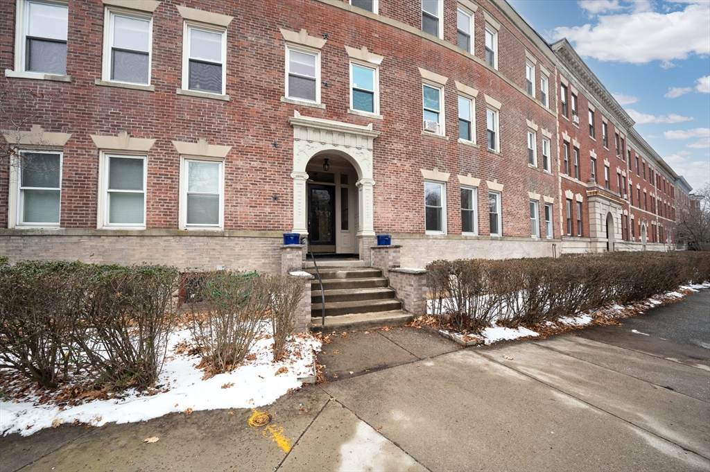 6 Parkway Rd - Photo 1