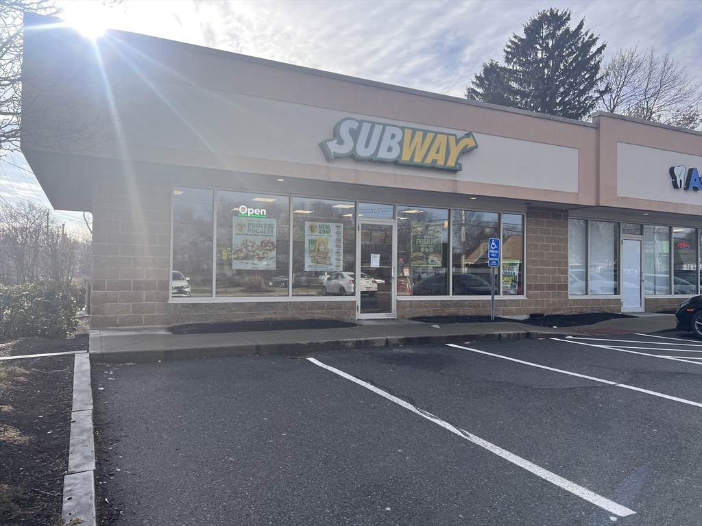 768 Belmont Street - Photo 1