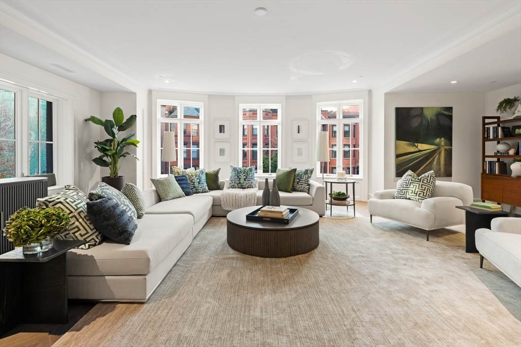 397 Commonwealth Avenue - Photo 1