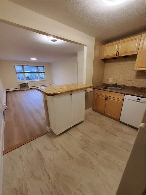 A2 Colonial Dr - Photo 1