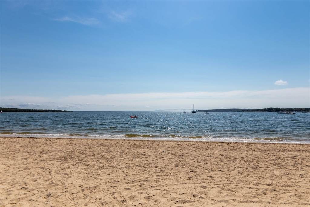 https://bt-photos.global.ssl.fastly.net/mlspin/orig_boomver_1_73469091_2.jpg