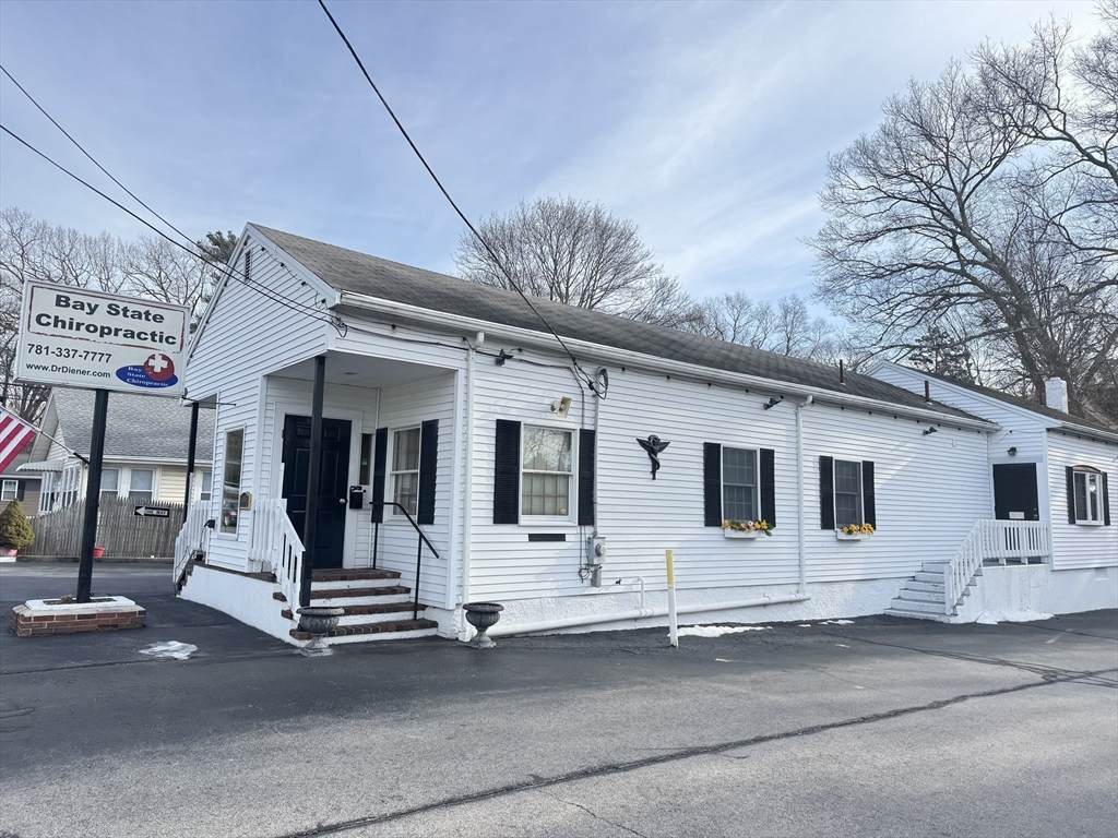 995 Washington St - Photo 1