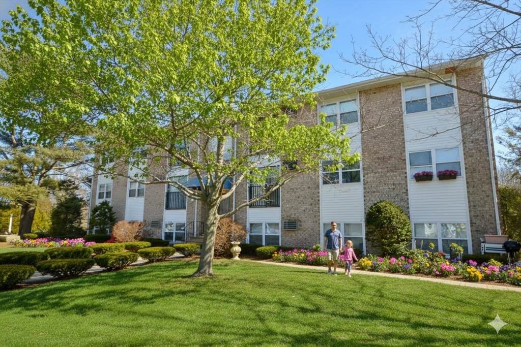 102 Sandy Bay Terrace - Photo 1