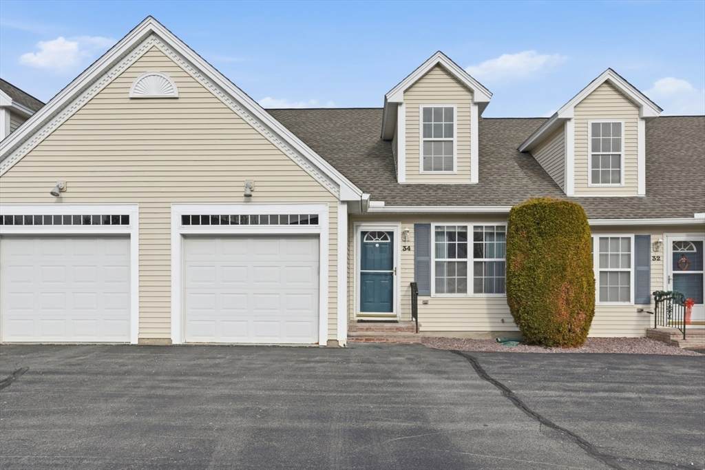 34 Pleasant St - Photo 1