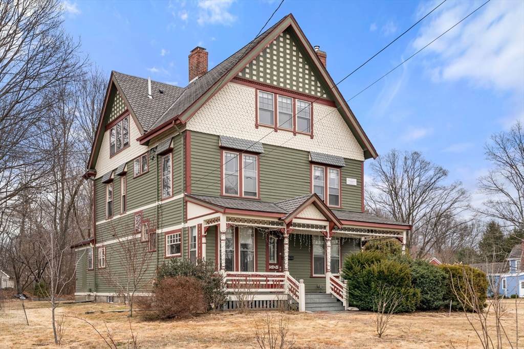 187 Pleasant St - Photo 1