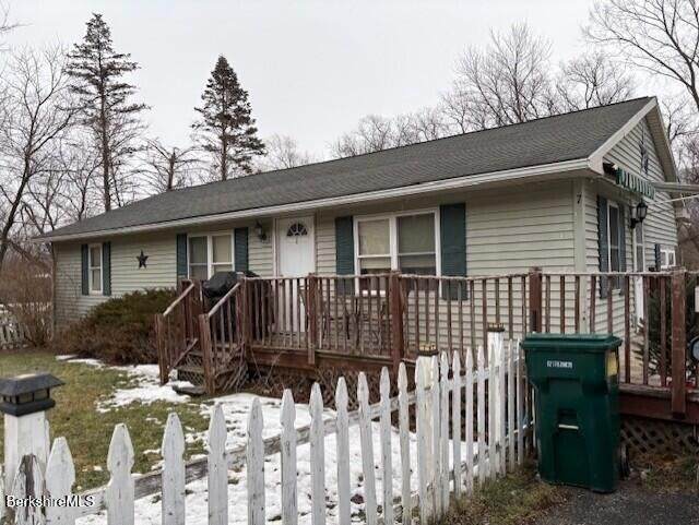 7 Stevens Street - Photo 1