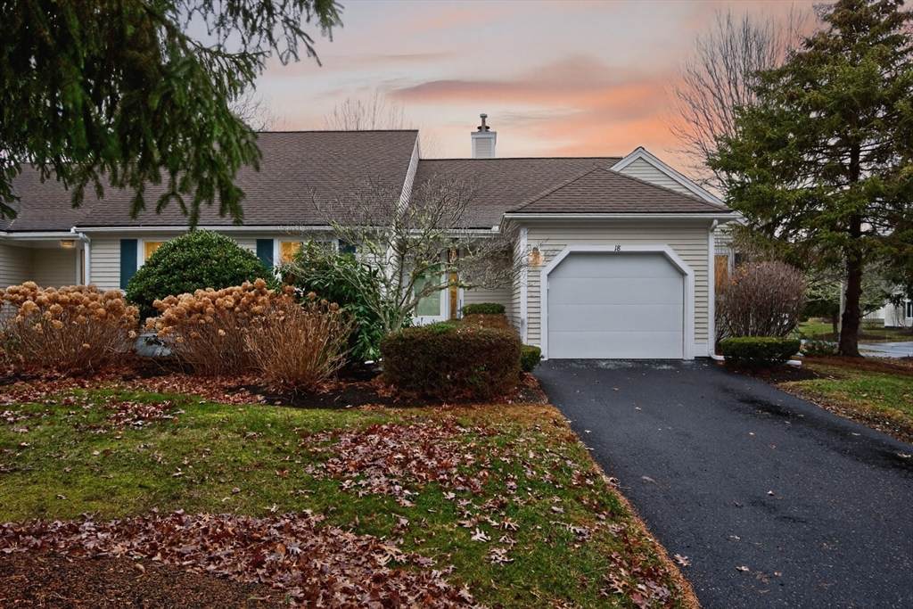 18 Windward St - Photo 1