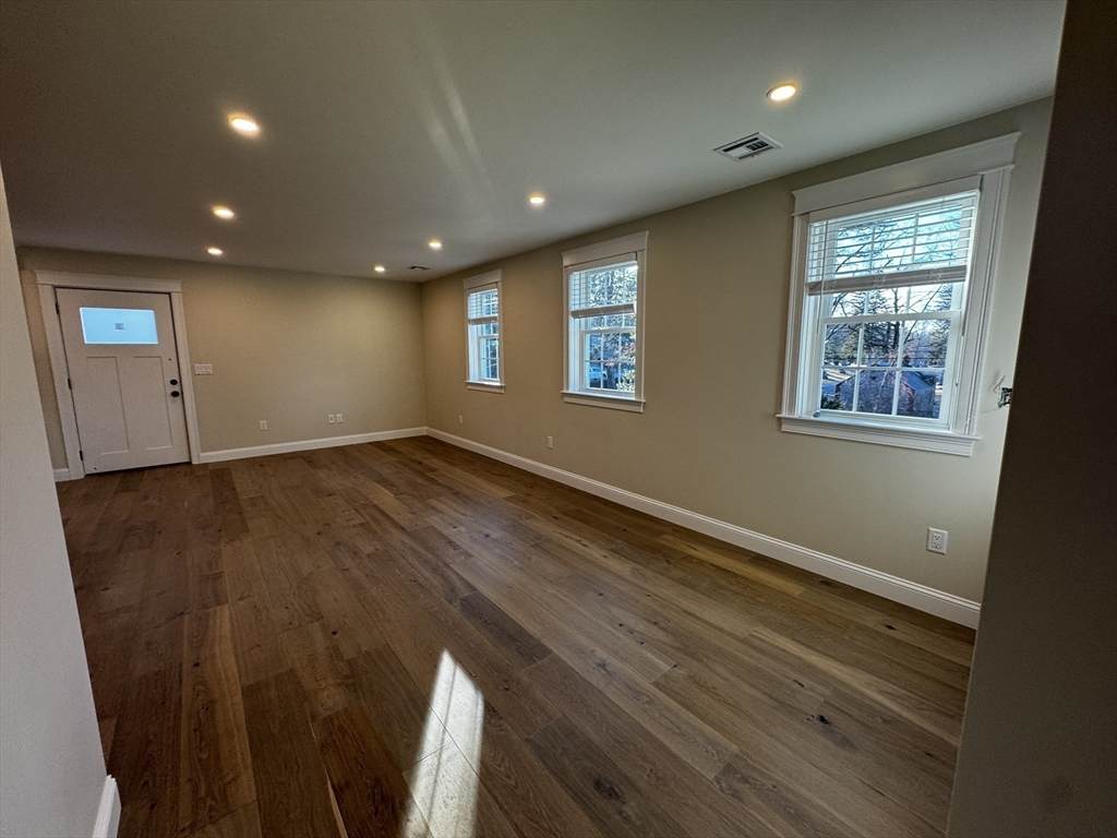 1A Old Mill Rd - Photo 1