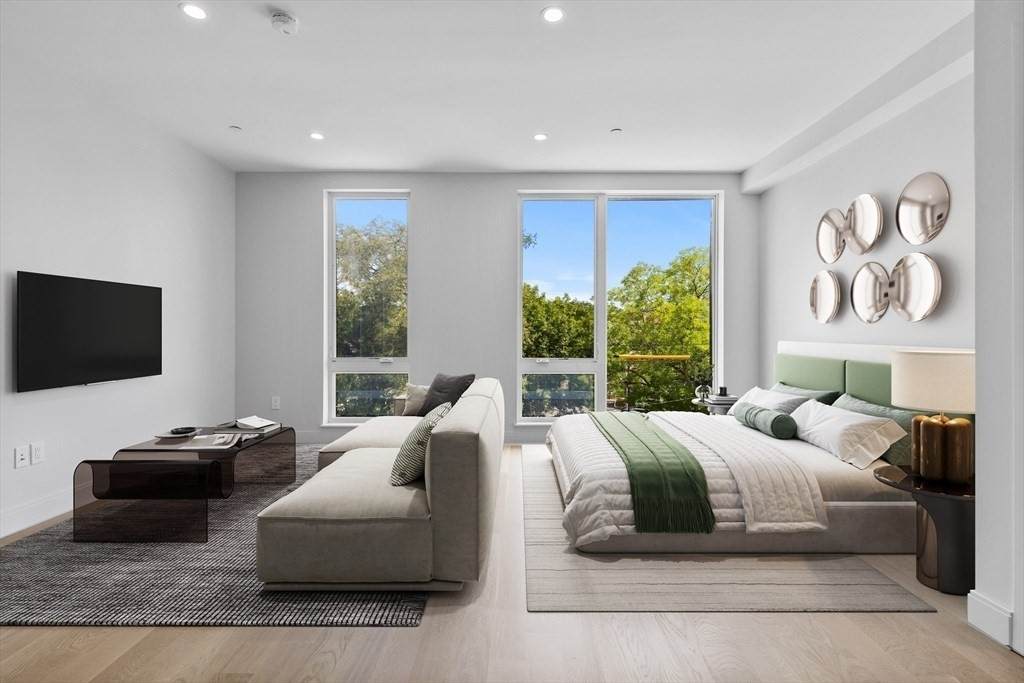 1055 Cambridge St - Photo 1