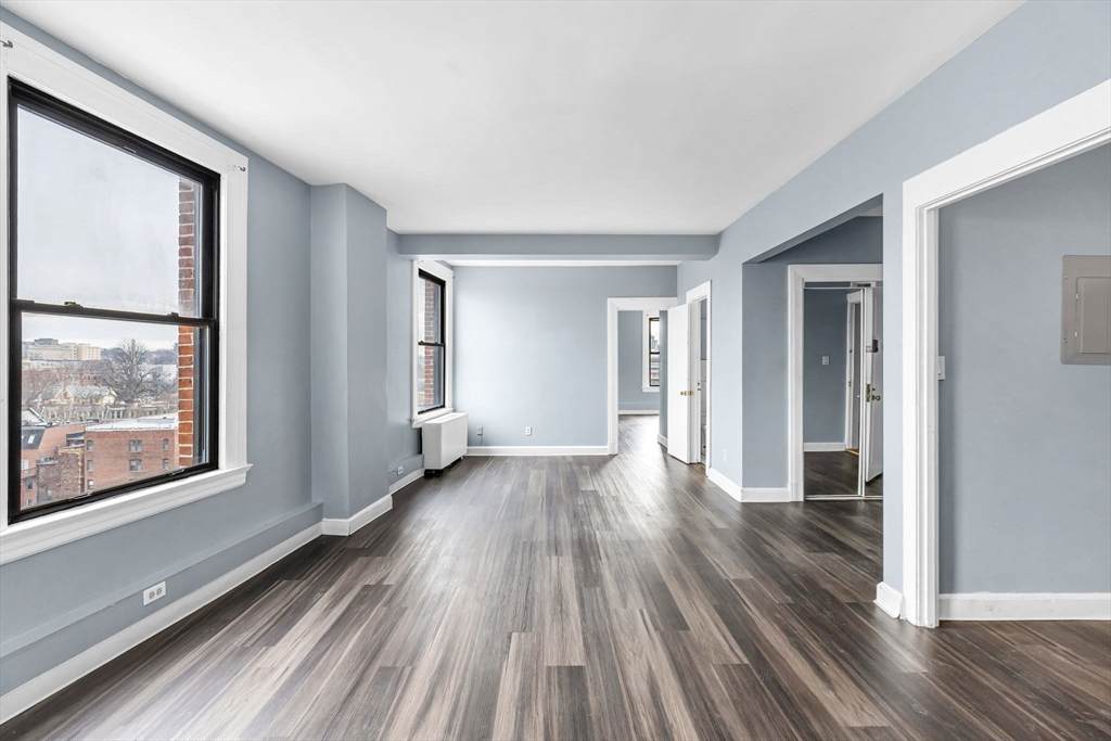 140 Chestnut St - Photo 1
